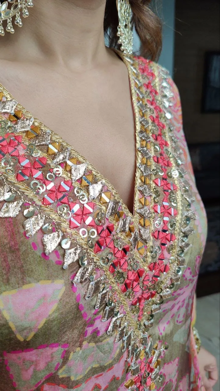 Embroidered Crepe Pink Kaftan Set