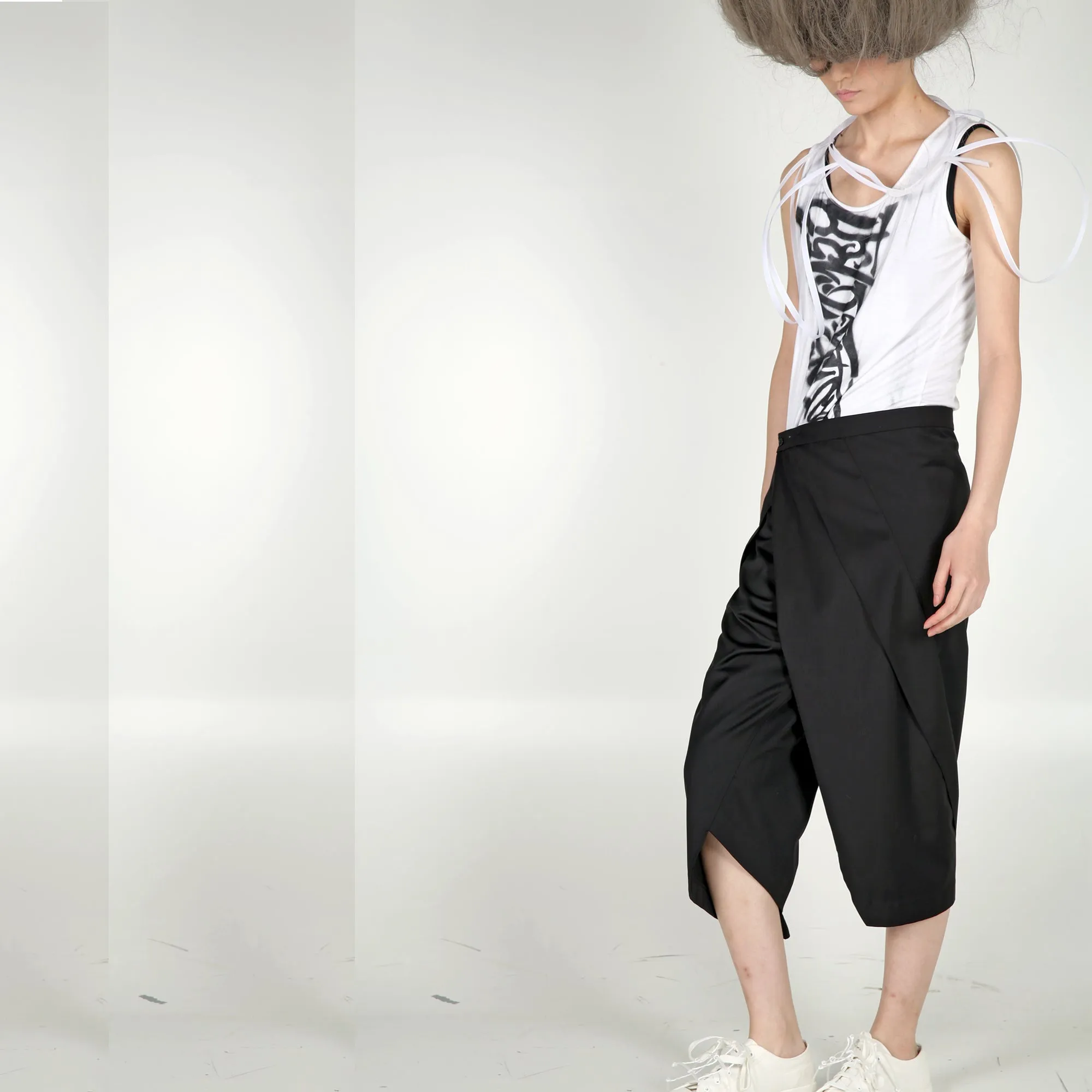 Pants – Asymmetric Folding