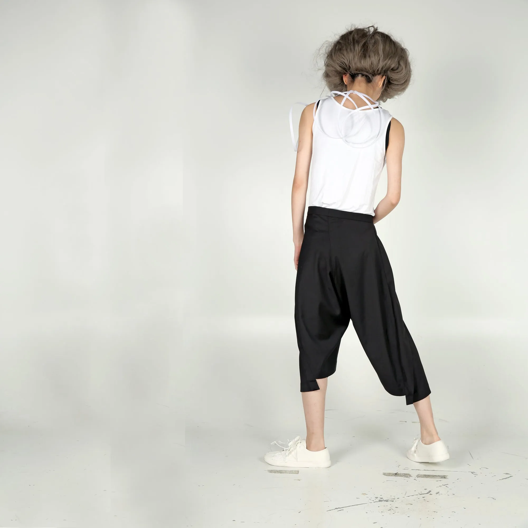 Pants – Asymmetric Folding